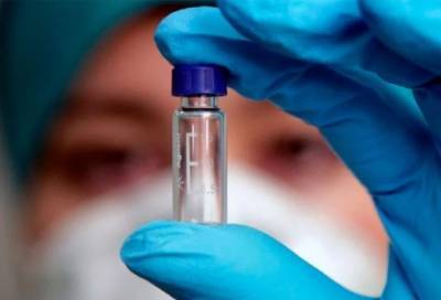 Израильский иммунолог предостерег от поспешного внедрения вакцины от COVID-19