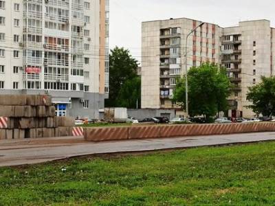 Власти Уфы объяснили, почему на закрытой на ремонт улице Комсомольской не видно техники и рабочих