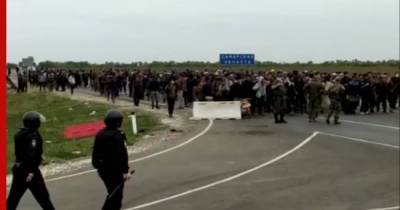 Мигранты устроили беспорядки на границе России и Казахстана
