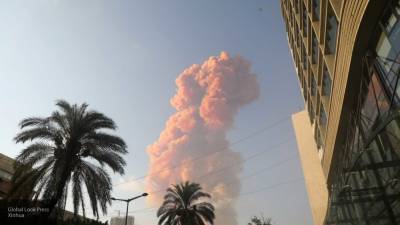 Около ста человек погибли во время взрыва в Бейруте