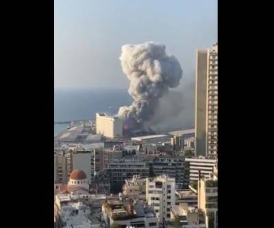 В Бейруте при взрыве произошёл выброс опасных веществ в атмосферу