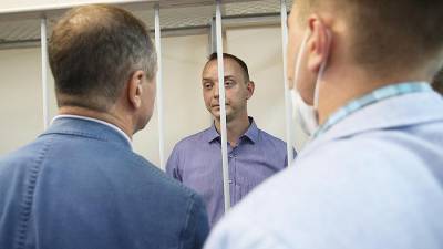 Адвокат заявил о слежке за Сафроновым с осени 2019 года
