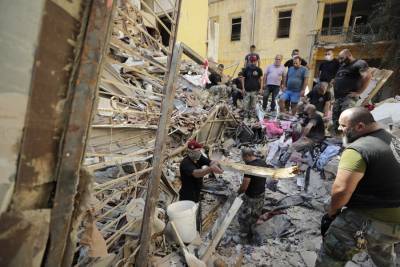 Минздрав Ливана назвал ситуацию в Бейруте "катастрофой"