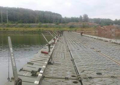 В Хабаровском крае при наведении моста пострадали двое военных