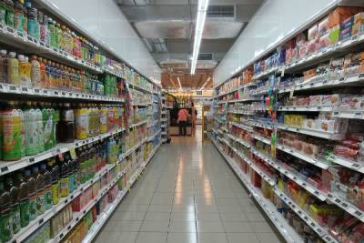 В Петербурге стали закрывать гипермаркеты из-за коронавируса