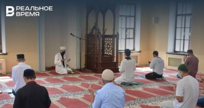 В татарстанских мечетях прошла коллективная молитва за пострадавших при взрыве в Бейруте