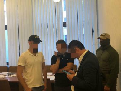 В Харькове чиновник попался на миллионной афере, фото: "Пообещал "помочь" частному..."