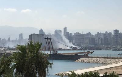 Жителей Бейрута предупредили о загрязненном воздухе в зоне взрыва