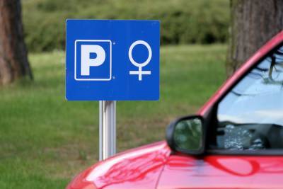 В Союзе мусульманских женщин предложили создать в России парковочные места для женщин