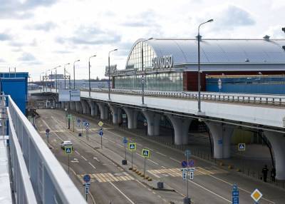 Восстановлено движение транспорта по эстакаде у аэропорта Внуково