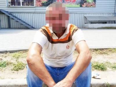 В Николаеве мужчина отказался отплатить поездку в такси и угрожал водителю ножом