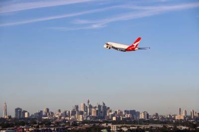 Австралийская авиакомпания Virgin Australia сократит треть штата