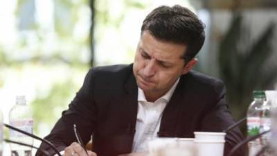 Зеленский подписал закон об отмене обязательной книги учета доходов для ФЛП