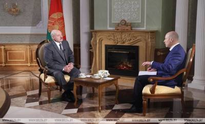 Лукашенко дал интервью украинскому журналисту Дмитрию Гордону