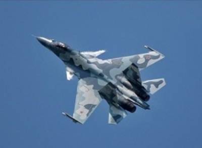 Российский истребитель перехватил два американских самолета над Черным морем