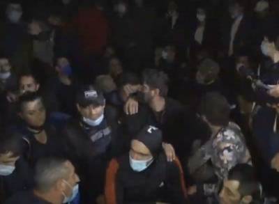 Семь человек подвергнуты приводу с места акции протеста в Амулсаре