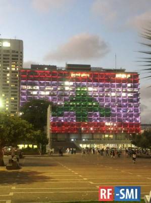 Мэрию Тель-Авива подсветили цветами флага Ливана в знак солидарности
