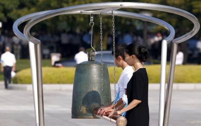 В Хиросиме проходит церемония памяти жертв атомной бомбардировки
