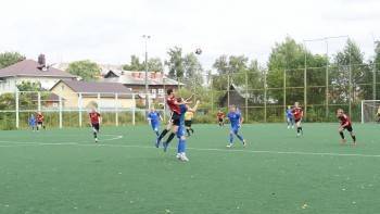 В Вологде состоялся первый футбольный матч нового сезона