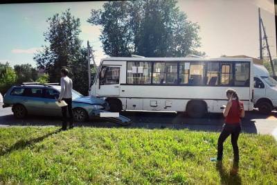 В Иванове в аварии с автобусом пострадали два человека