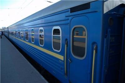 В Украине начали высаживать из поездов пьяных пассажиров