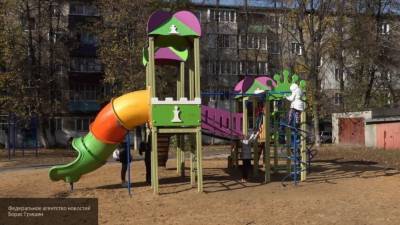 Ребенок погиб под бетонной плитой в Астрахани