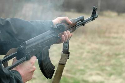 На Старогнатовском плацдарме террорист «ДНР» получил огнестрельное ранение