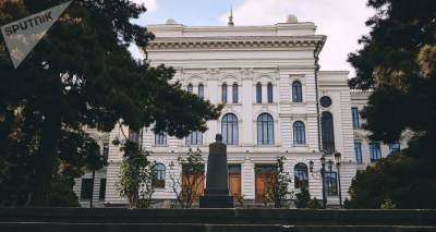 Власти Грузии оплатят учебу неимущим студентам
