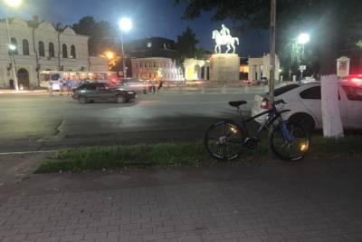 В центре Рязани «четырнадцатая» столкнулась с велосипедистом
