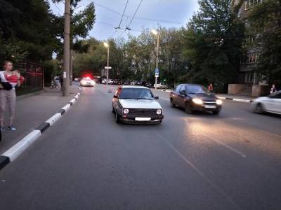 В Рязани автомобиль сбил пенсионерку с 5-летней девочкой