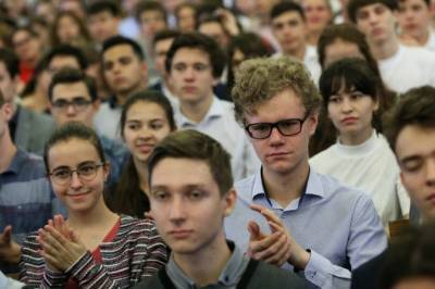 В России хотят ввести систему распределения студентов-платников