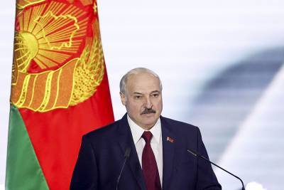 Лукашенко пригласил в Минск генпрокуроров из России и Украины