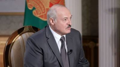 Лукашенко пригласил генпрокуроров России и Украины обсудить задержание россиян