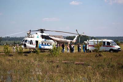 Российский врач умер вскоре после перевозки пациента с COVID-19 на вертолете
