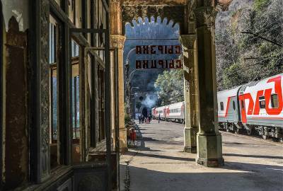 Абхазия возобновляет железнодорожное сообщение с Россией