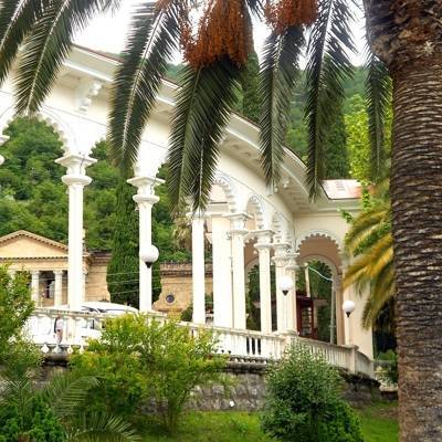 Цены на отели в Абхазии сейчас на 20-40% ниже, чем в Сочи