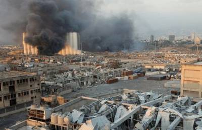 Бейрут охватил хаос после мощного взрыва, — Bloomberg