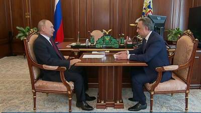 Президент обсудил ситуацию в строительной отрасли с главой компании ДОМ.РФ