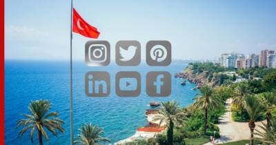 Власти Турции взяли под контроль соцсети