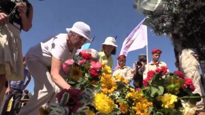 Новости на "России 24". В ДНР возложили цветы в память о погибшем там фотокорреспонденте Андрее Стенине