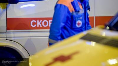 Полицейского госпитализировали после ДТП на трассе в Подмосковье