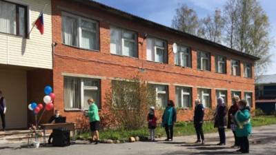 Школу в Волховском районе, пострадавшую от молнии, восстановят к 1 сентября