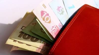 Минимальная зарплата - 5000 гривен: Зеленский вносит важный проект закона