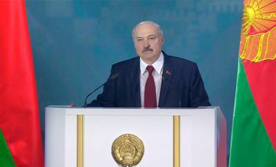 «Красиво идут люди». Лукашенко объяснил высокую явку на досрочном голосовании