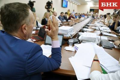 Избирком Коми зарегистрировал четырех из пяти кандидатов на пост главы республики
