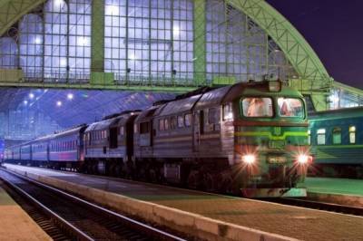 В поезде "Ровно-Киев-Николаев" агрессивный мужчина угрожал пассажирам ножом