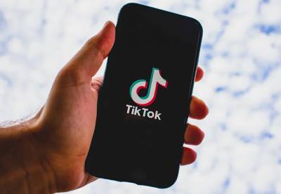 Forbes впервые опубликовал рейтинг доходов звезд социальной сети TikTok