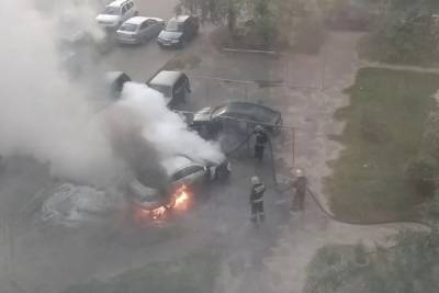 В Заволжском районе Ярославля ищут поджигателя 3 автомобилей