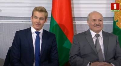 Лукашенко назвал своего сына Колю оппозиционером