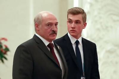 Лукашенко заявил, что не готовит 15-летнего сына себе в преемники